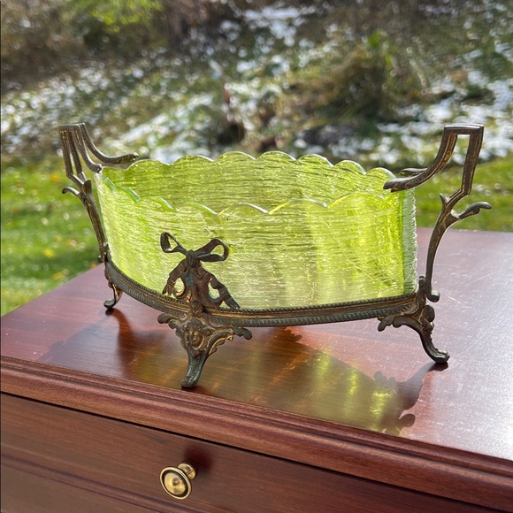 Antique French Jardiniere Loetz Style Green Glass Ormolu Art Deco Centerpiece - Picture 5 of 17